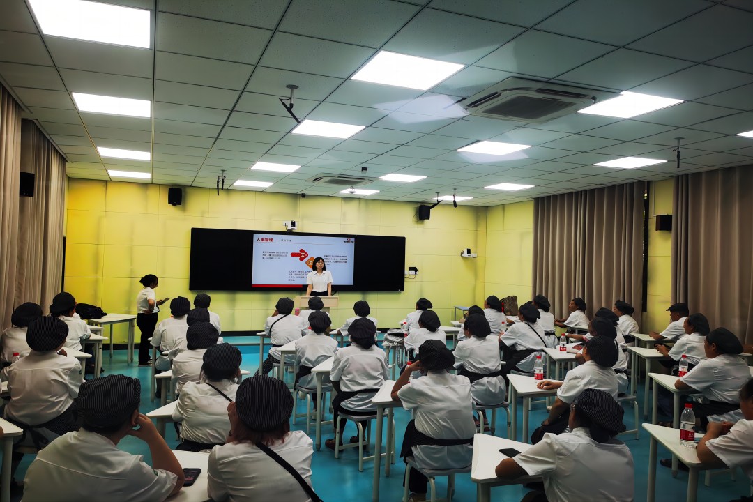 mg不朽情缘餐饮集团开展2023年度秋季学期开学前食堂事情职员专项培训